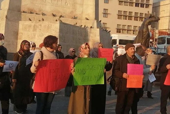 Ücretli öğretmenlerin kadro talebine KPSS ile atama bekleyen öğretmenlerden tepki