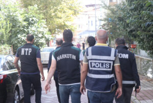 Samsun’da 72 aranan şahıs yakalandı