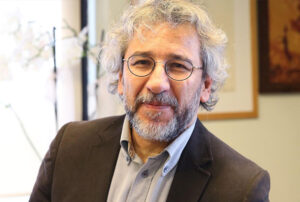 Can Dündar, FETÖ’den arananlar listesine eklendi