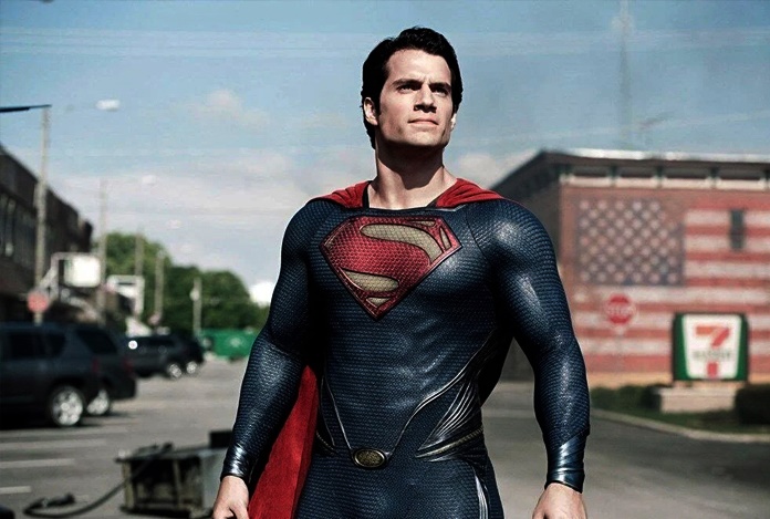 Henry Cavill yeniden Superman olarak rol almayacağını duyurdu