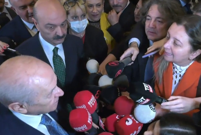 Devlet Bahçeli’den Sinan Ateş cinayetini soran gazeteciye: “Hadi işine bak hadi”