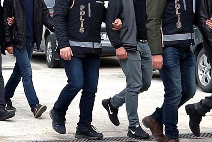 Deprem soruşturmalarında 120 kişi tutuklandı