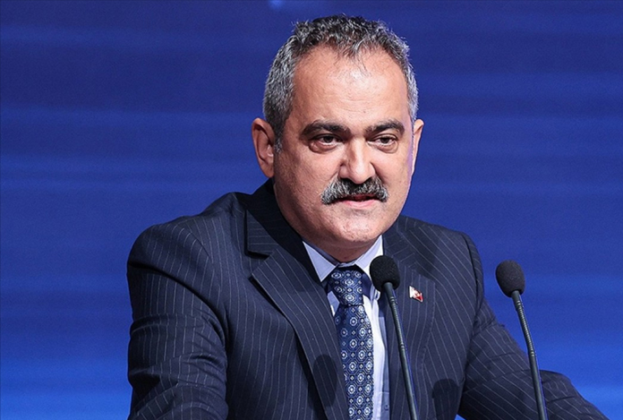 Milli Eğitim Bakanı Mahmut Özer: “Okulların açılması için 1 Mart tarihini öteleyebiliriz”
