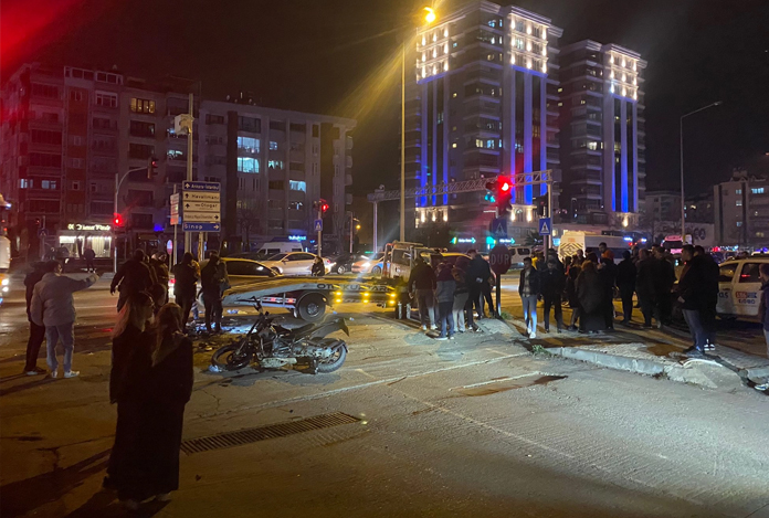 Samsun’da polis motosikleti ile çekici çarpıştı: 1 polis hayatını kaybetti