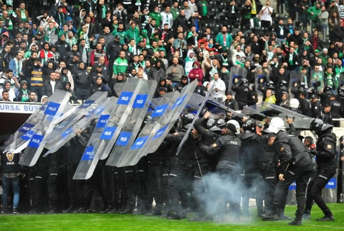 Bursaspor-Amedspor maçının öncesi ve sonrasında neler oldu?