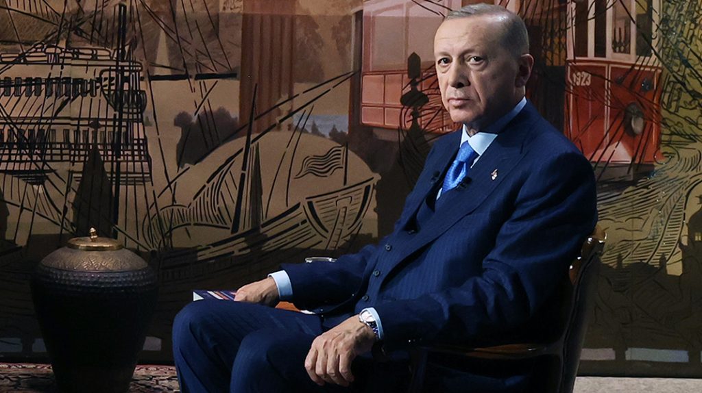 Erdoğan, mitingde yayınladığı o videonun montaj olduğunu kabul etti