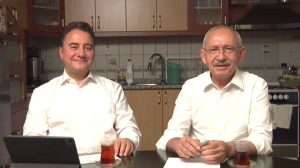 Kemal Kılıçdaroğlu, Ali Babacan ile mutfaktan seslendi: “Yüzlerce milyar dolarlık yatırım sözü aldım”