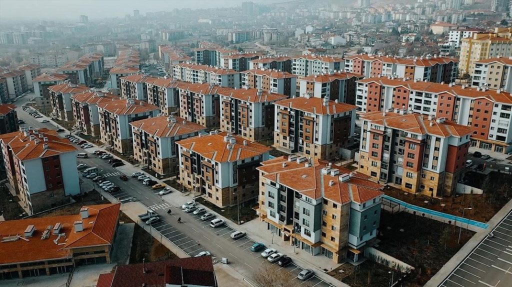 Asgari ücretli çalışan ve memurların bir ev almak için kaç yıl çalışması gerekiyor?