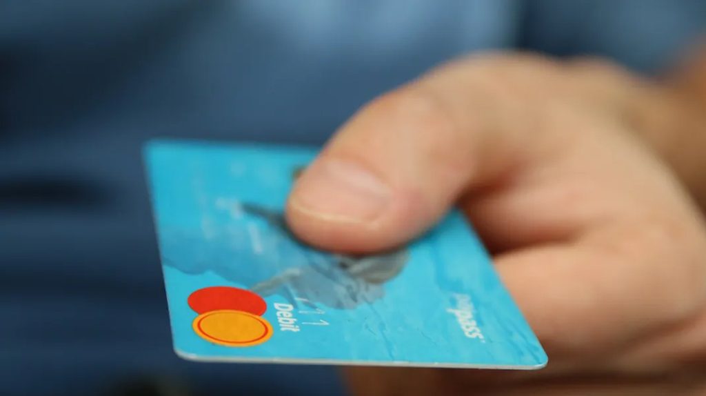 Kredi kartı faiz oranları yükseltildi