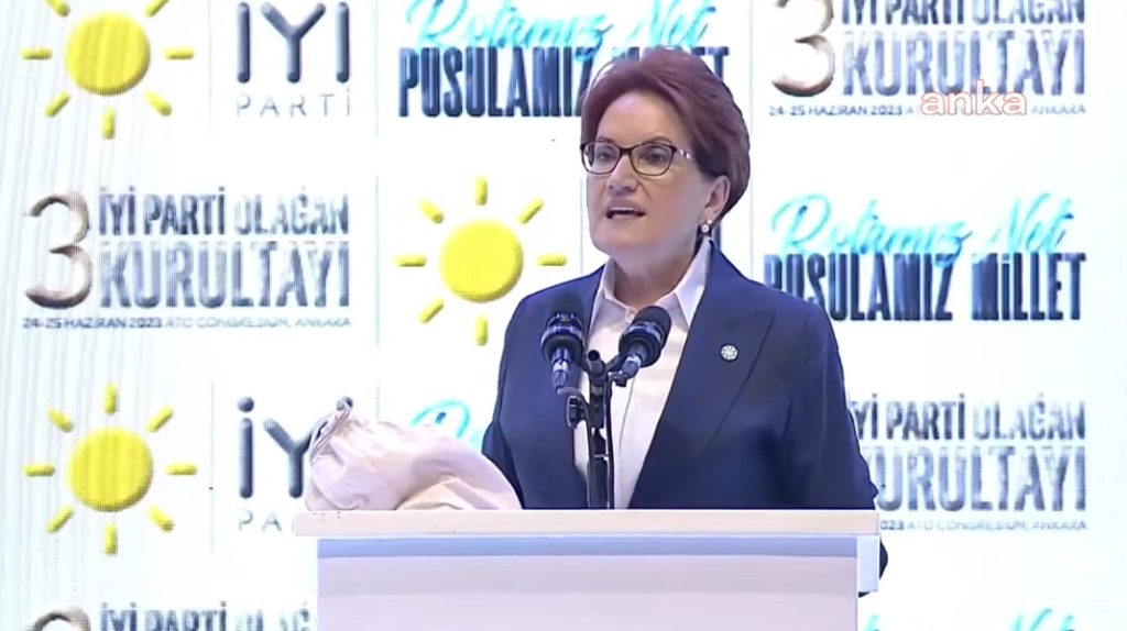 Meral Akşener kurultayda konuşuyor: “CHP’den 15 milletvekili almak hayatımın en büyük pişmanlığıdır”