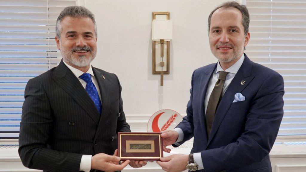 Suat Kılıç AK Parti’den istifa etti, Yeniden Refah Partisi’ne katıldı