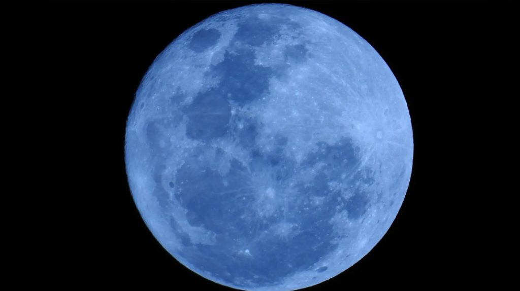 Mavi Ay bu gece görülecek: İşte gökyüzüne bakmanız gereken saat