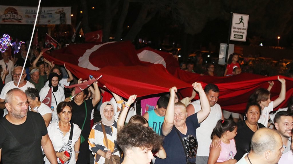 Zafer coşkusu Atakum’da tavan yaptı