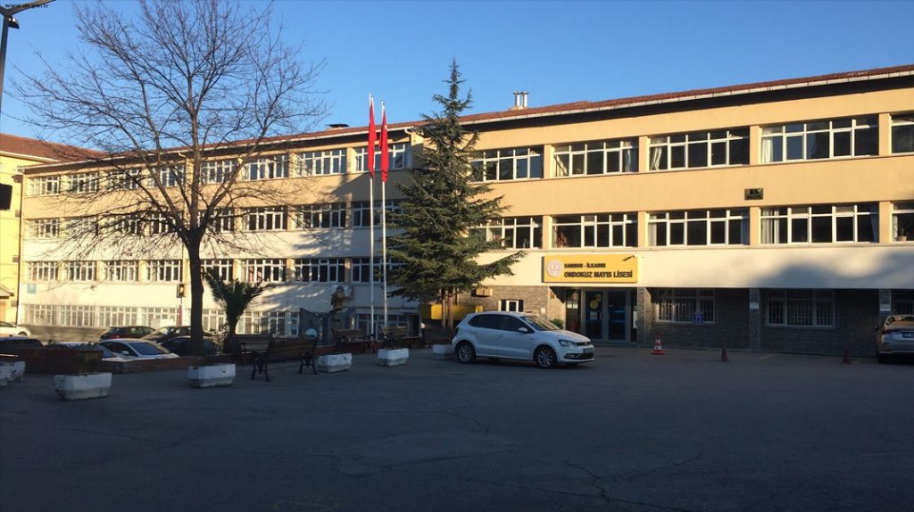 Samsun’da tepki çeken karar: 19 Mayıs Lisesi’nin fen laboratuvarlarının bulunduğu blok, İmam Hatip Lisesi’ne tahsis edildi