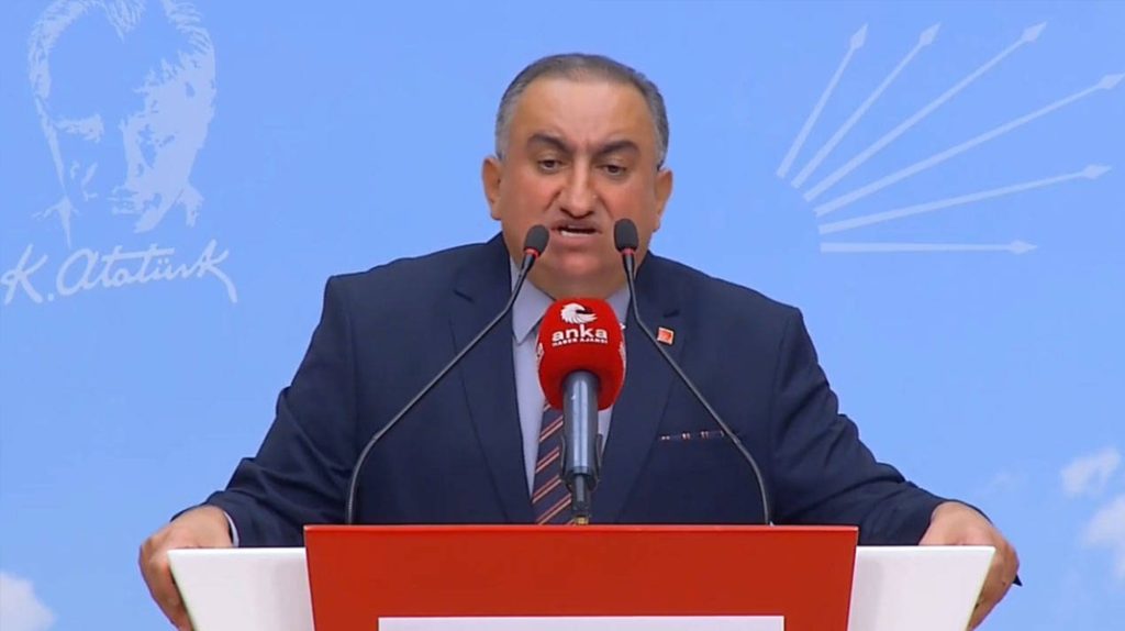 Ünal Karahasan, CHP Genel Başkanlığı’na adaylığını açıkladı