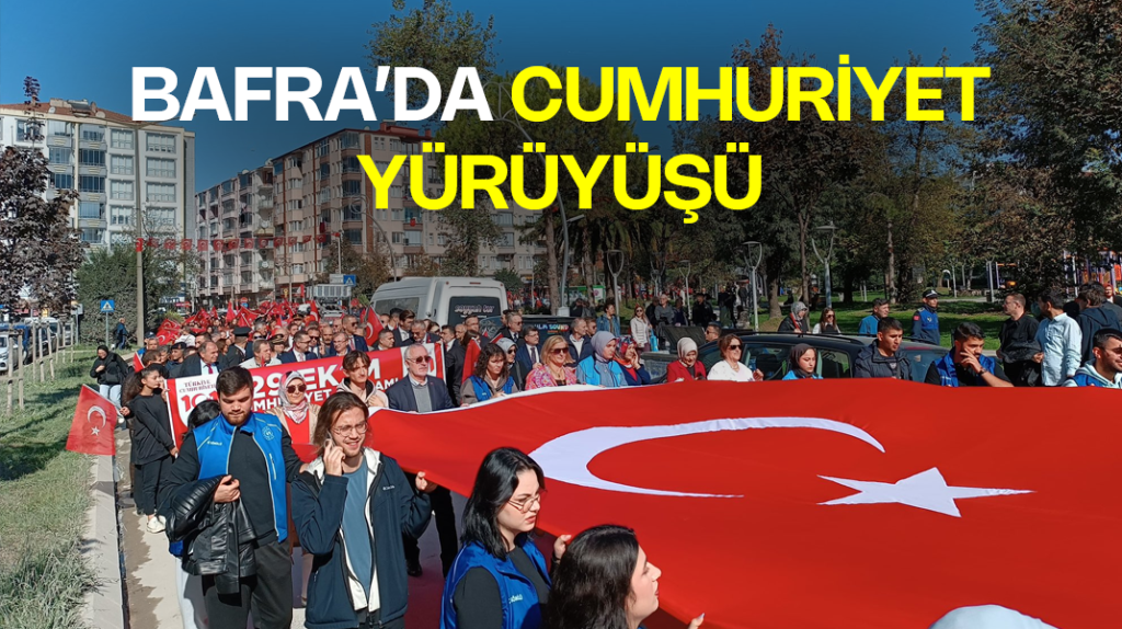 Bafra’da Cumhuriyet yürüyüşü